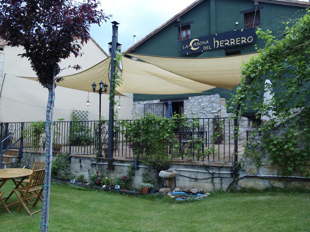 La Casona Del Herrero Navaleno Exterior foto