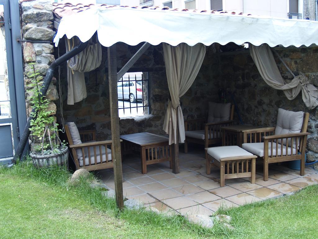La Casona Del Herrero Navaleno Exterior foto