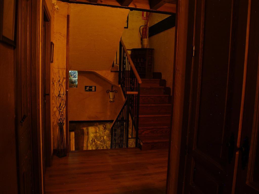 La Casona Del Herrero Navaleno Exterior foto