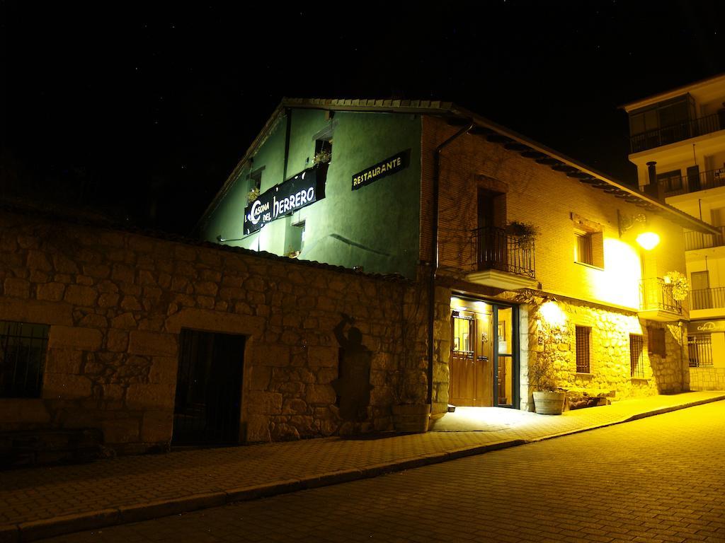 La Casona Del Herrero Navaleno Exterior foto